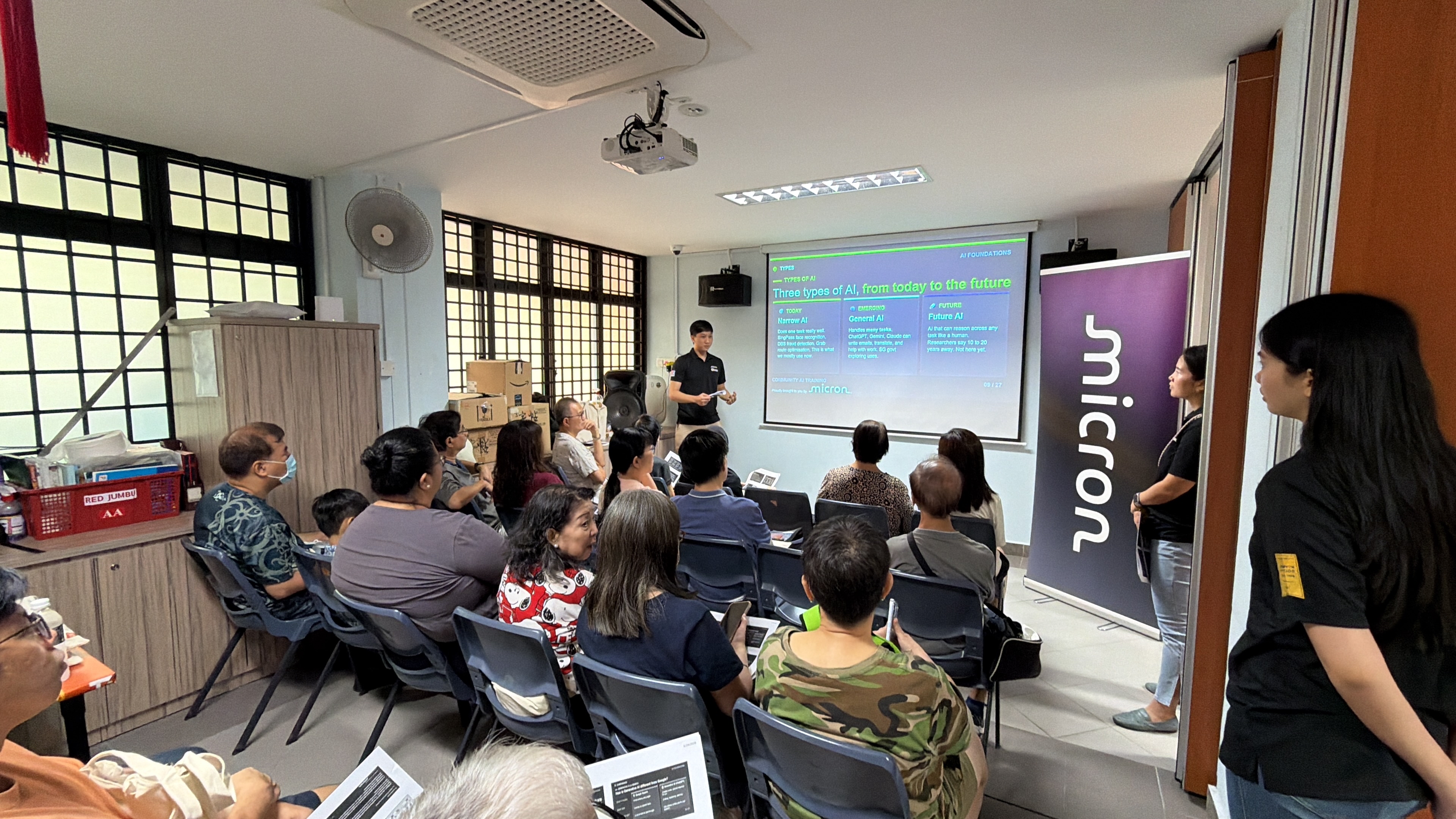 Teaching AI basics at the Bendemeer Resident's Network AI Explorers workshop